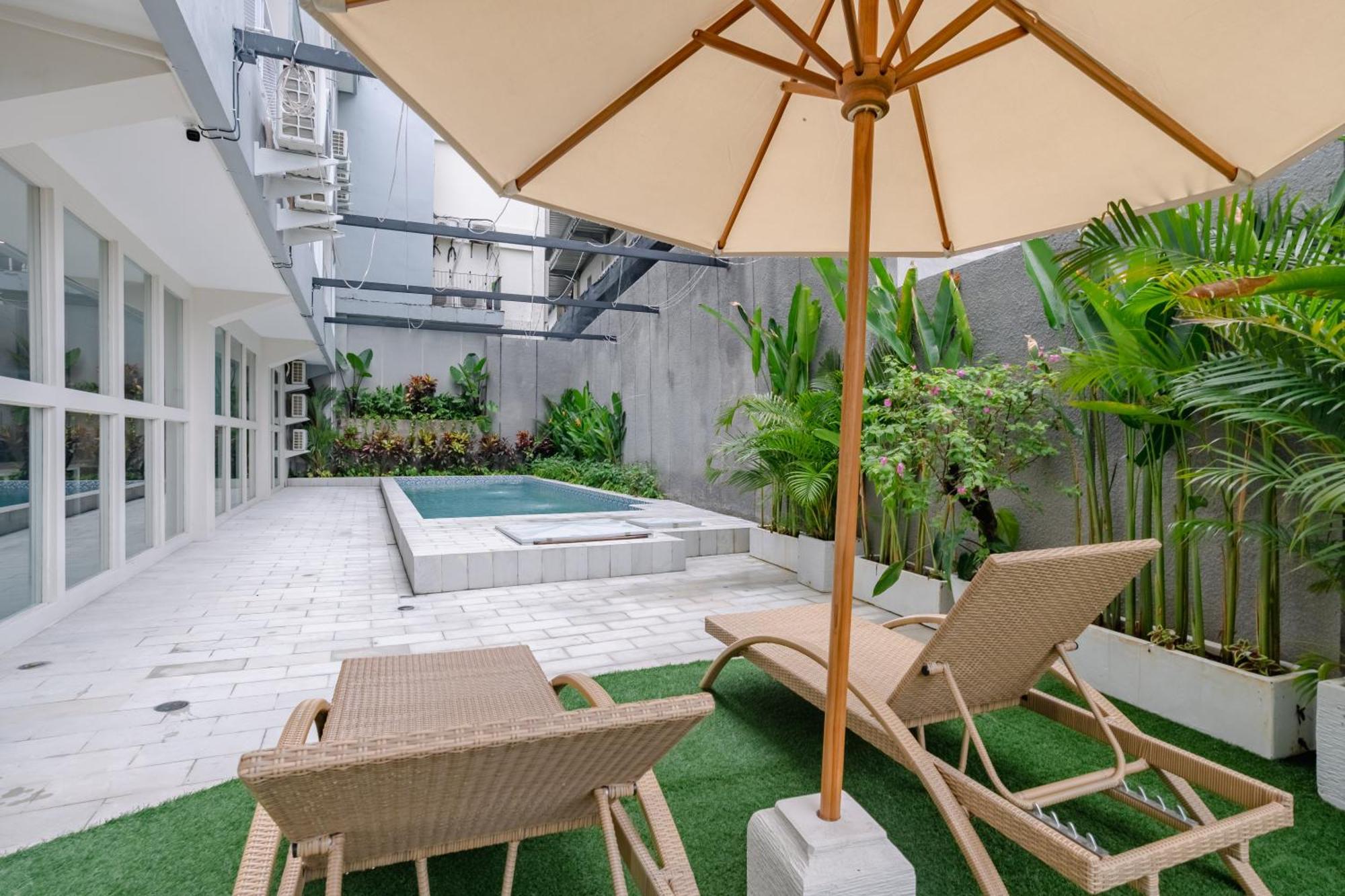 Bali Bustle Sunset Coliving And Coworking Space Legian  Luaran gambar